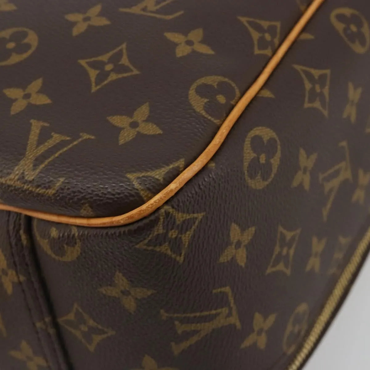 Louis Vuitton Excursion Monogram Brown Canvas Handbag (Pre-Owned)