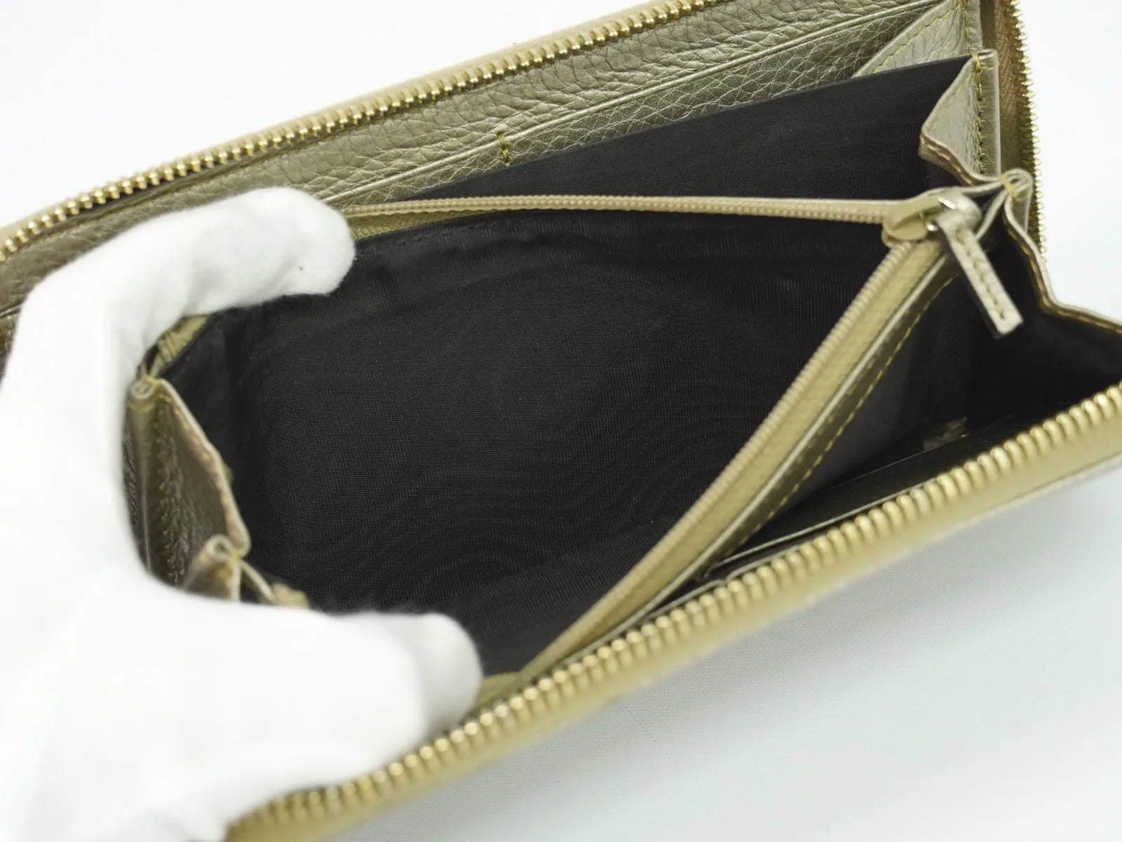 Gucci Bamboo Tassel Zip Leather Gold Leather Wallets Accessory (Pre-Owned)