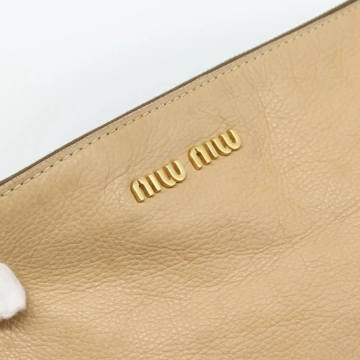 Miu Miu Convertible Satchel Leather Beige Leather Handbag (Pre-Owned)