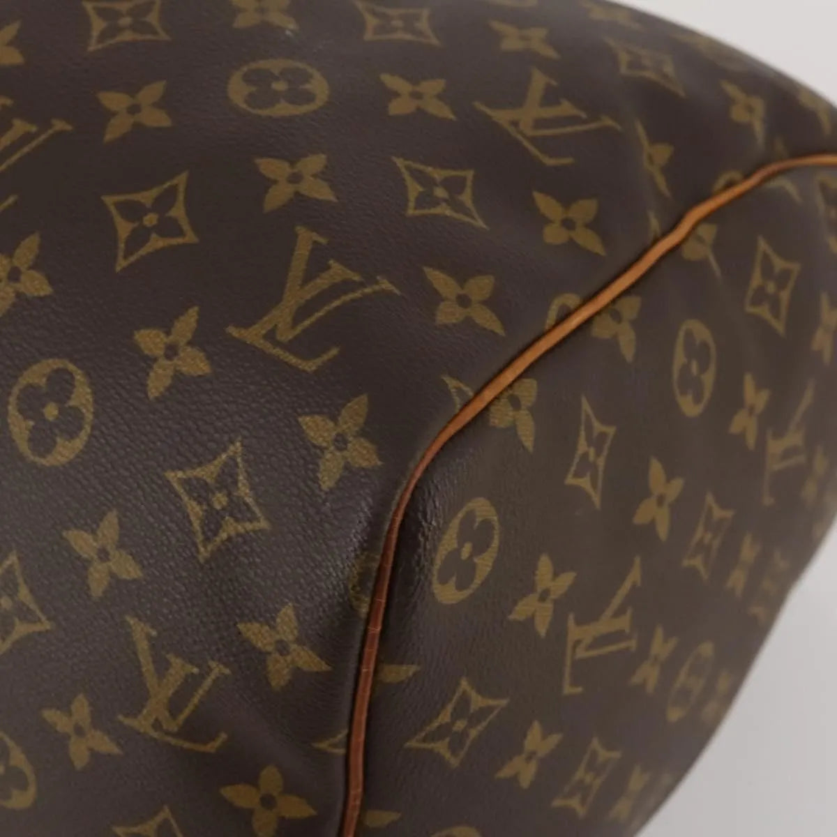 Louis Vuitton Keepall Monogram Canvas Brown Canvas Travel Bag Bag (Pre-Owned)