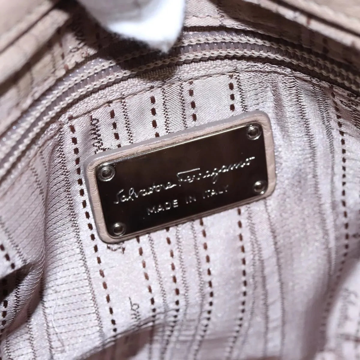 Salvatore Ferragamo Sofia Satchel Leather Beige Leather Handbag (Pre-Owned)