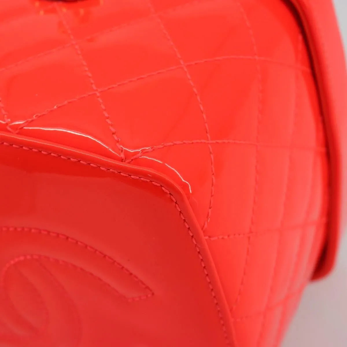 Chanel Makeup Case Minaudiere Quilted Patent Red Patent_Leather Clutche & Pouche Bag (Pre-Owned)
