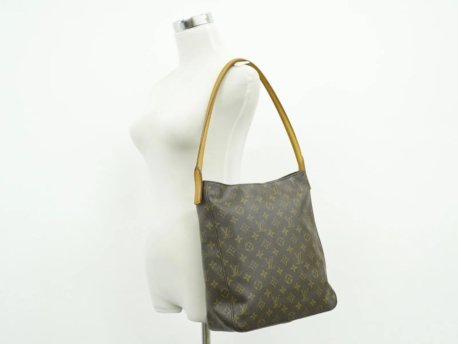 Louis Vuitton Monogram Looping Monogram Canvas Brown Canvas Shoulder Bag Bag (Pre-Owned)