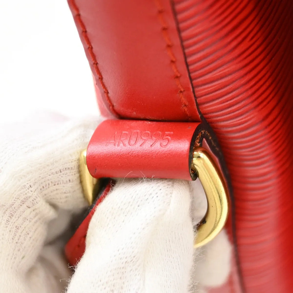 Louis Vuitton Petit Noe Epi Leather Red Leather Shoulder Bag Bag (Pre-Owned)