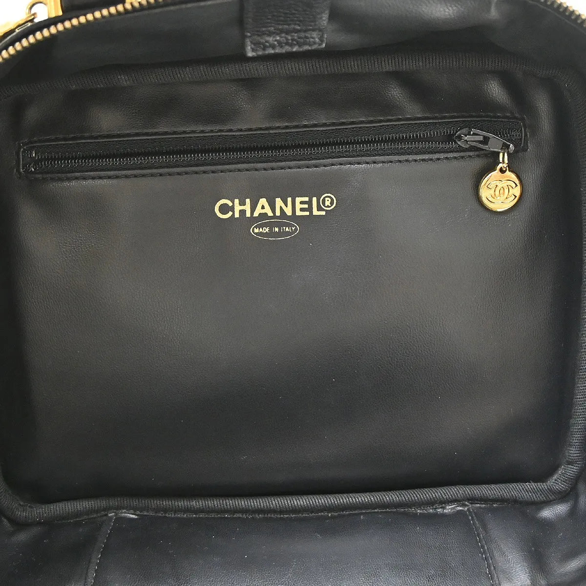 Chanel Vintage Timeless Zip Around Vanity Case Caviar Black Leather Handbag (Pre-Owned)