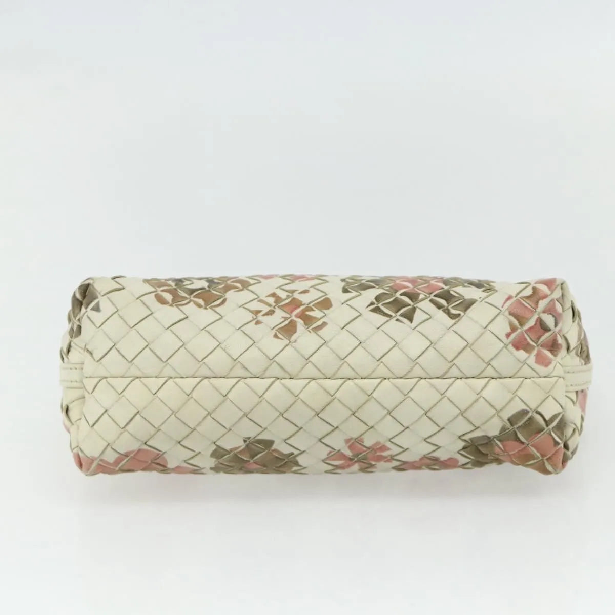 Bottega Veneta Intrecciato Clutch Leather White Leather Clutche & Pouche Bag (Pre-Owned)
