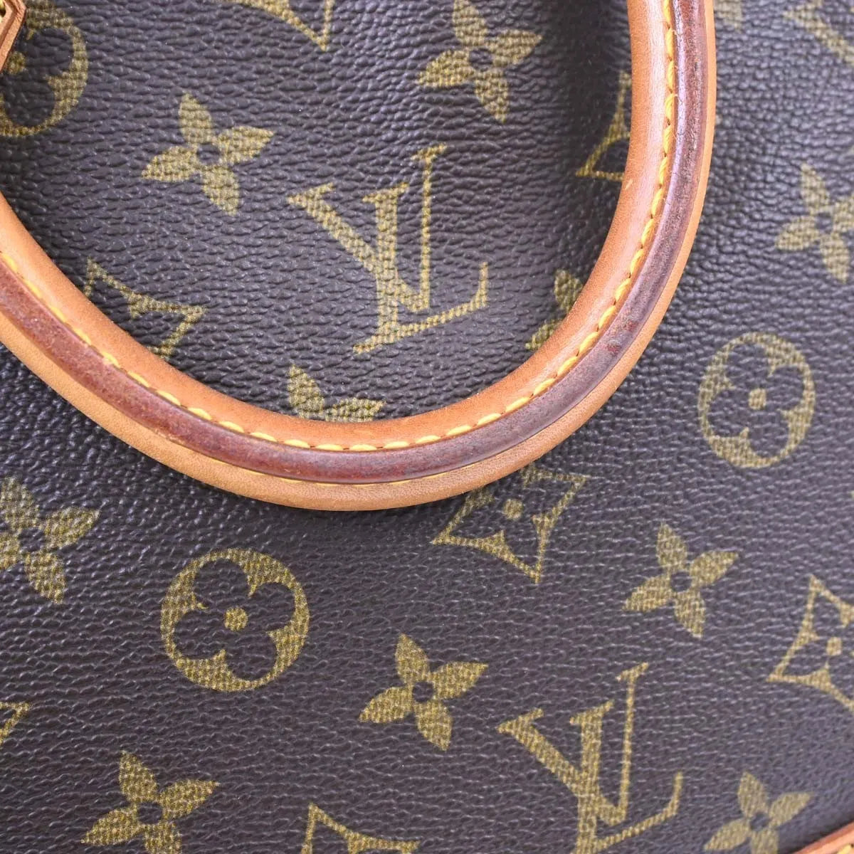 Louis Vuitton Alma Monogram Canvas Brown Canvas Handbag (Pre-Owned)