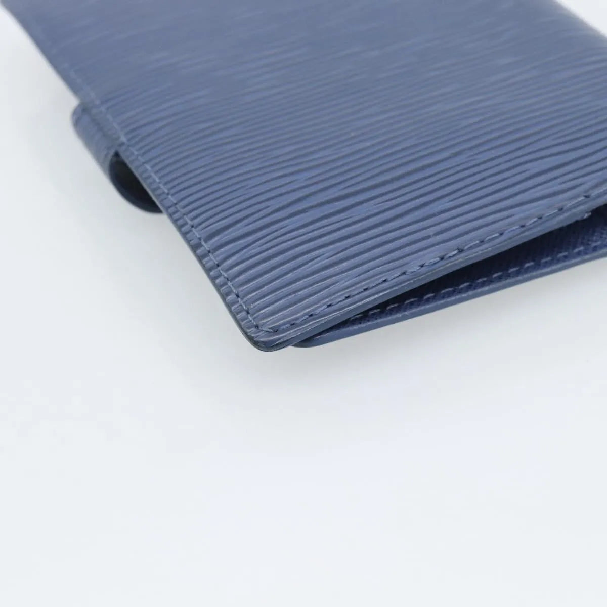 Louis Vuitton Agenda Cover Epi Blue Leather Clutche & Pouche Bag (Pre-Owned)