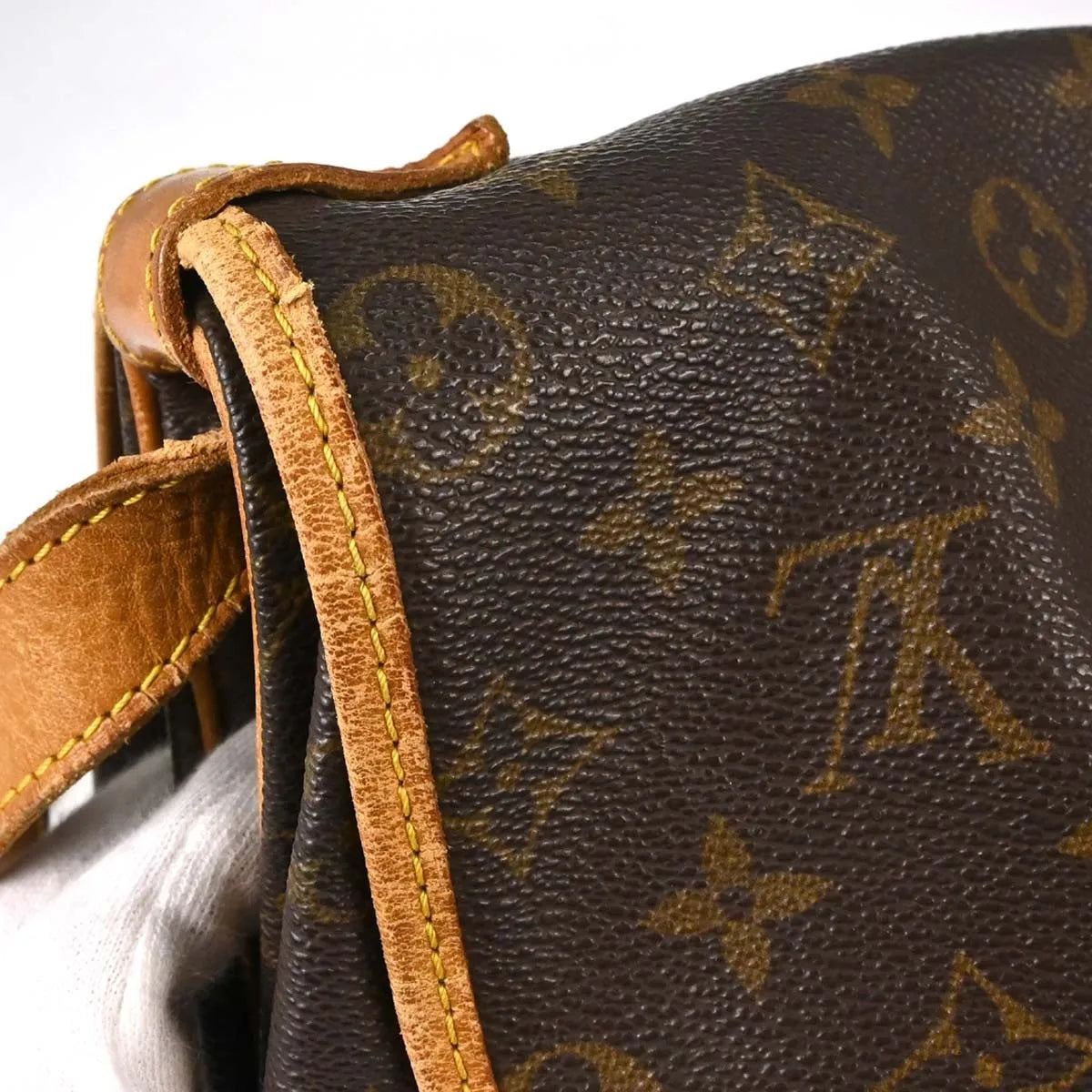 Louis Vuitton Saumur Monogram Canvas Brown Canvas Shoulder Bag Bag (Pre-Owned)
