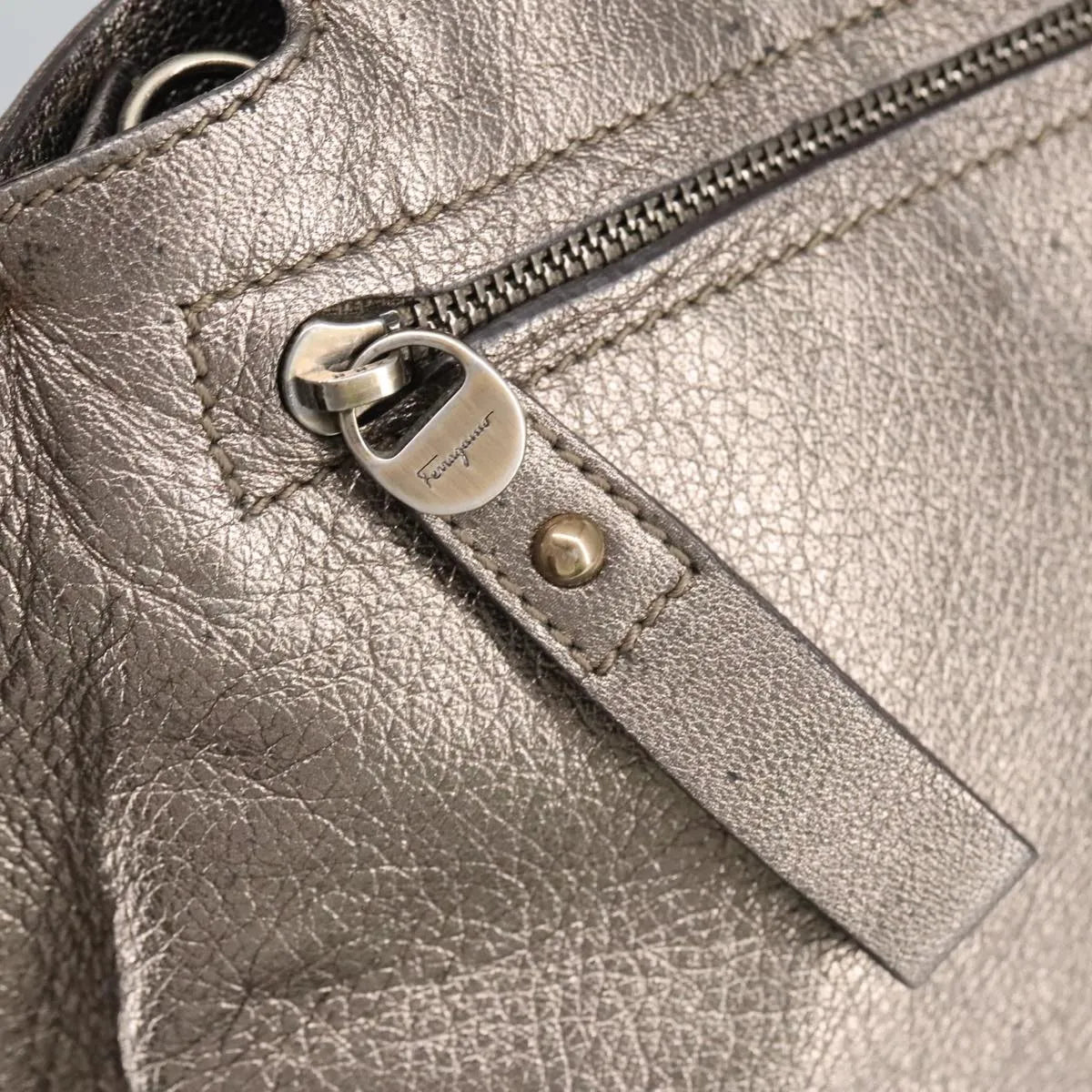Salvatore Ferragamo Sofia Satchel Leather Silver Leather Handbag (Pre-Owned)