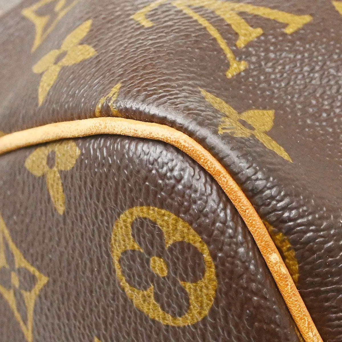 Louis Vuitton Keepall Bag Monogram Canvas Brown Canvas Travel Bag Bag (Pre-Owned)