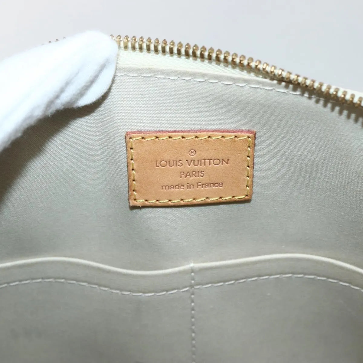 Louis Vuitton Alma Monogram Vernis Beige Patent_Leather Handbag (Pre-Owned)