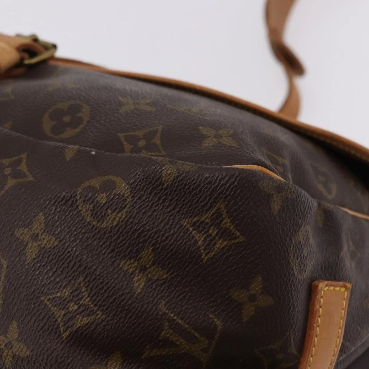 Louis Vuitton Saumur Monogram Brown Canvas Shoulder Bag Bag (Pre-Owned)
