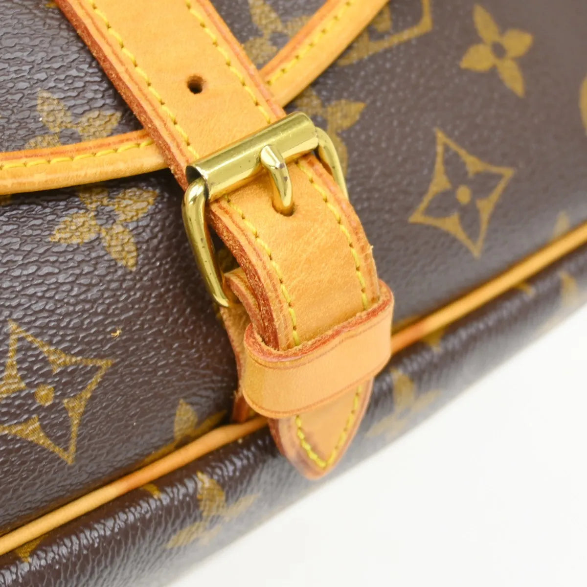 Louis Vuitton Saumur Monogram Canvas Brown Canvas Shoulder Bag Bag (Pre-Owned)
