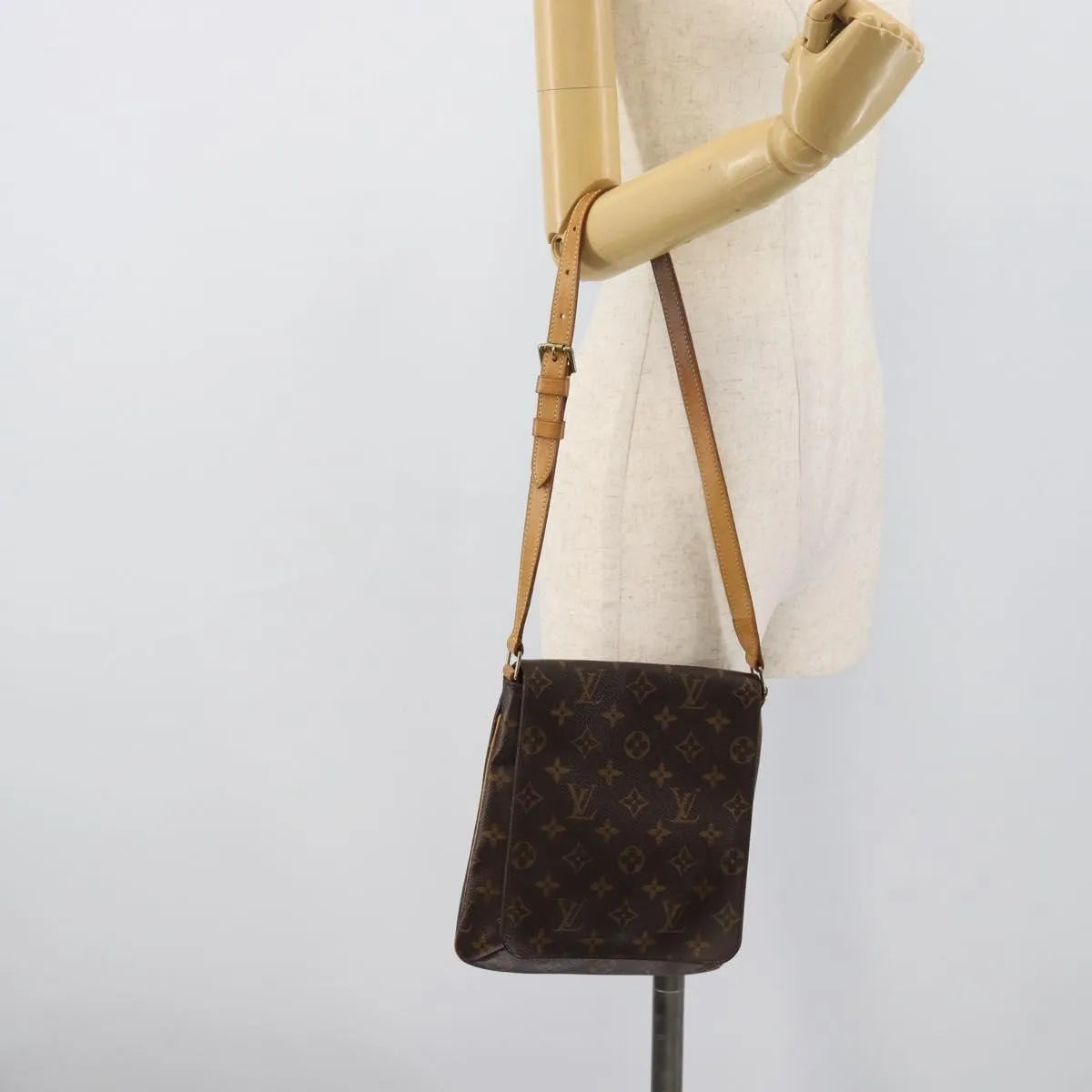 Louis Vuitton Musette Salsa Monogram Canvas Brown Canvas Shoulder Bag Bag (Pre-Owned)