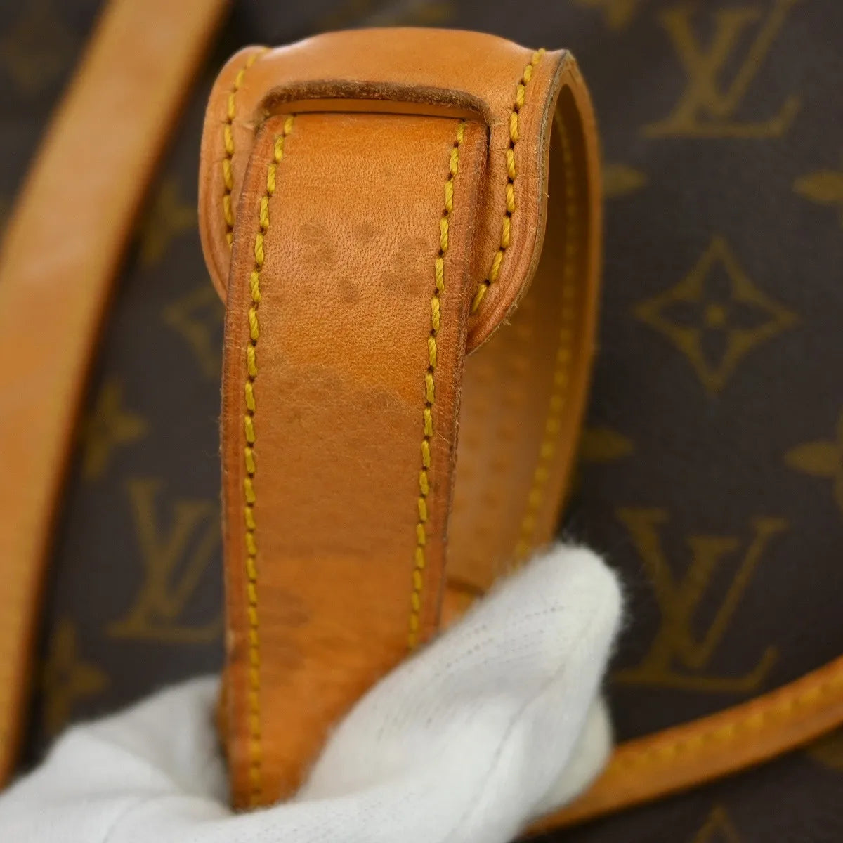 Louis Vuitton Saumur Monogram Canvas Brown Canvas Shoulder Bag Bag (Pre-Owned)