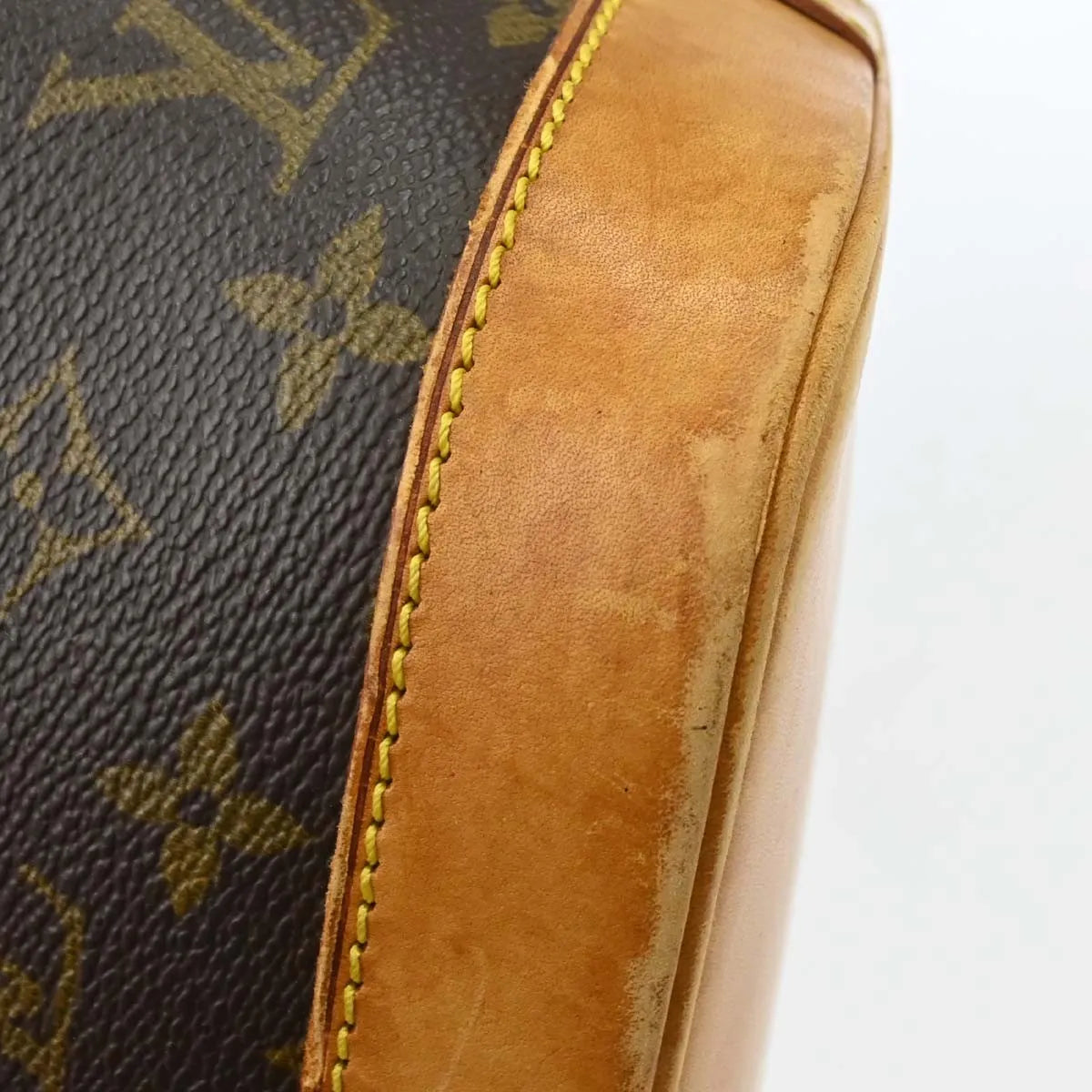 Louis Vuitton Alma Monogram Canvas Brown Canvas Handbag (Pre-Owned)