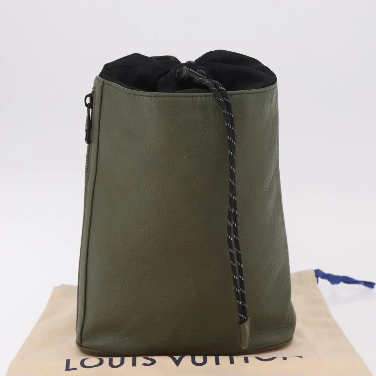 Louis Vuitton Chalk Sling Monogram Shadow Leather Green Canvas Shoulder Bag Bag (Pre-Owned)