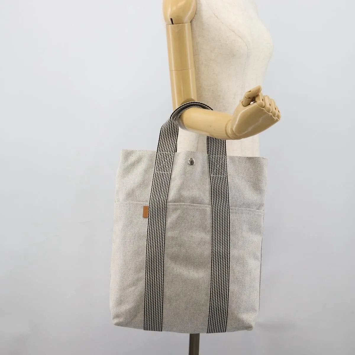Hermes Fourre-Tout Herline Fourre-Tout Herline Gray Canvas Tote Bag Bag (Pre-Owned)