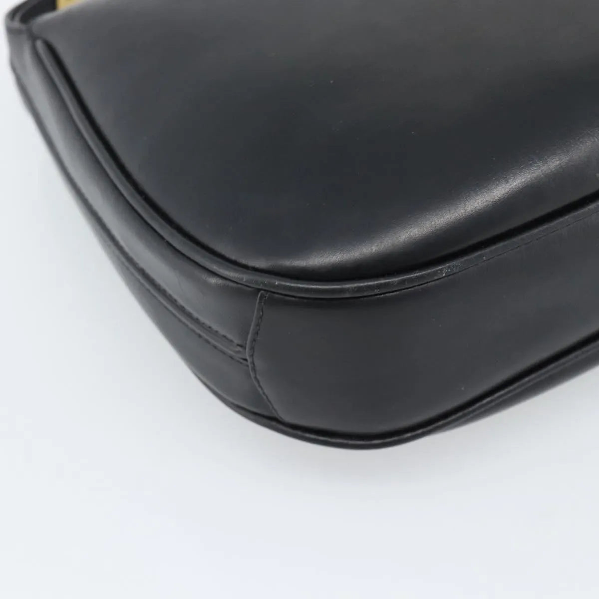 Gucci Vintage Horsebit Leather Black Leather Shoulder Bag Bag (Pre-Owned)