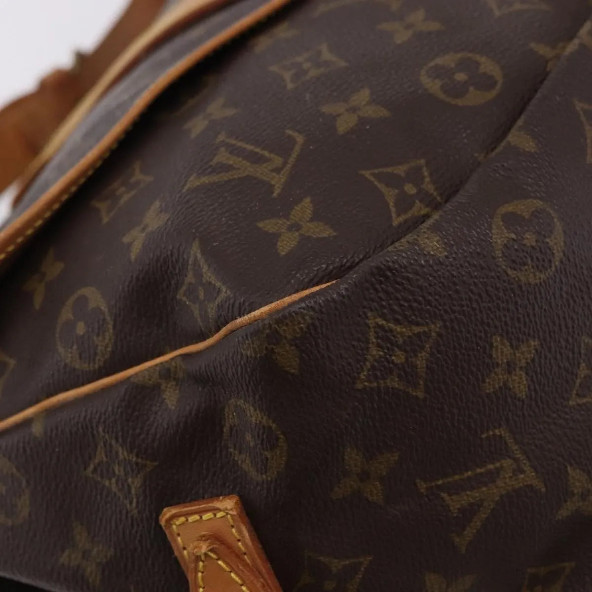 Louis Vuitton Saumur Monogram Brown Canvas Shoulder Bag Bag (Pre-Owned)