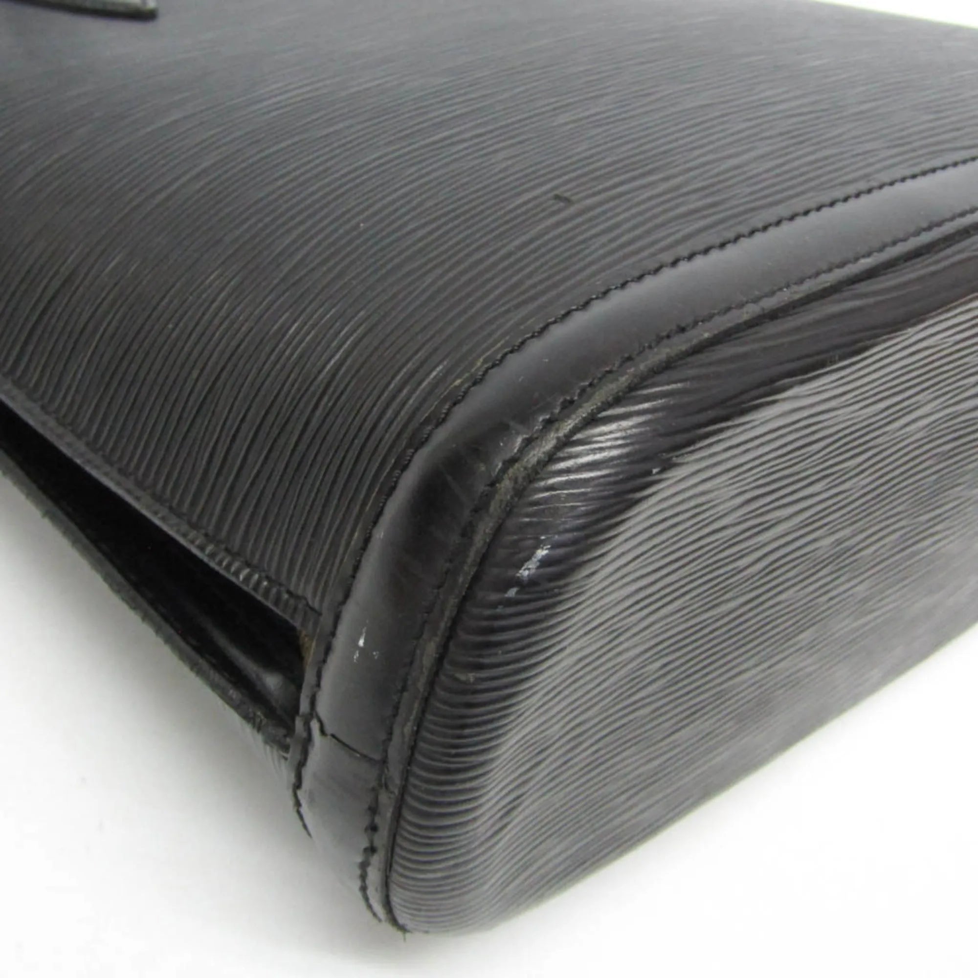 Louis Vuitton Lussac Epi Leather Black Leather Shoulder Bag Bag (Pre-Owned)