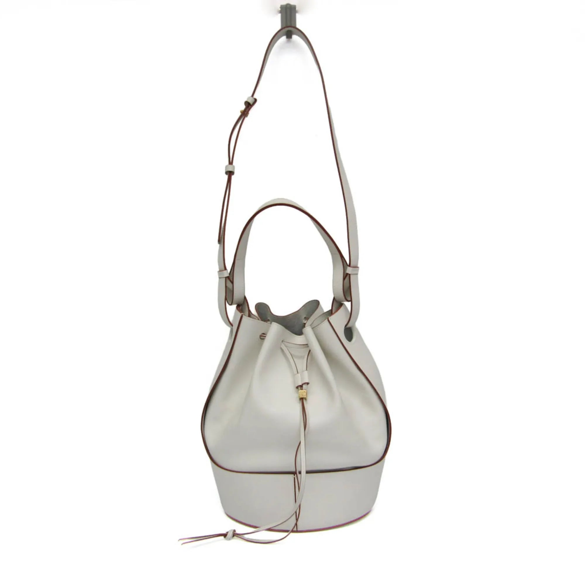 Loewe Balloon Bucket Leather White Leather Handbag (Pre-Owned)