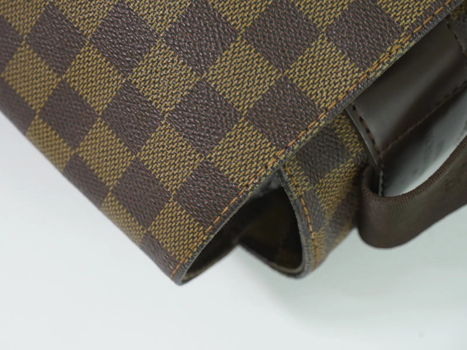 Louis Vuitton Bastille Damier Brown Canvas Shoulder Bag Bag (Pre-Owned)