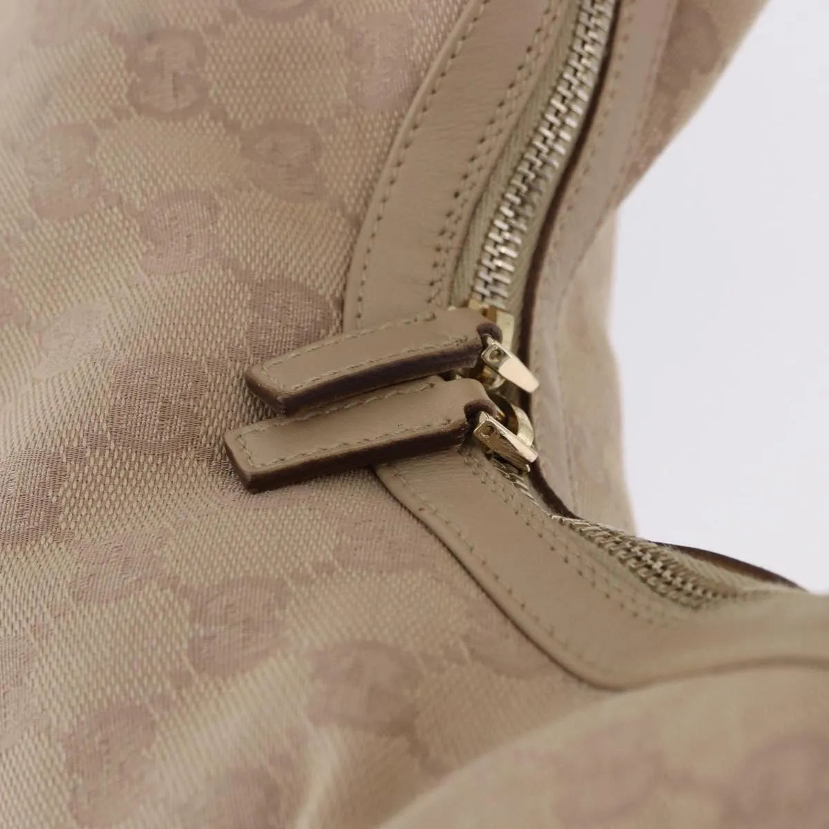 Gucci Zip Hobo Canvas Beige Canvas Handbag (Pre-Owned)