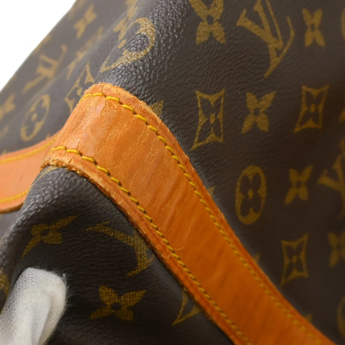Louis Vuitton Keepall Monogram Canvas Brown Canvas Travel Bag Bag (Pre-Owned)