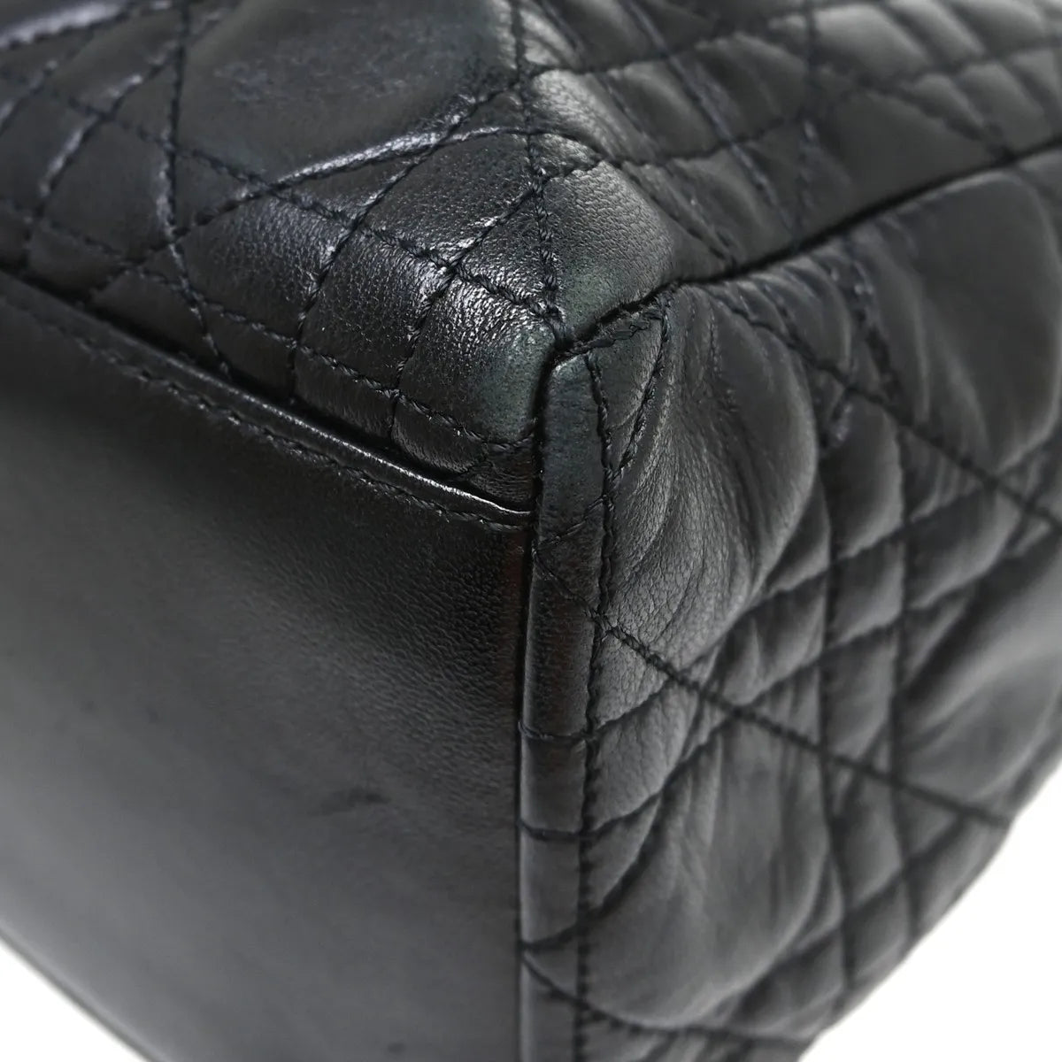 Christian Dior Lady Dior Cannage Quilt Lambskin Black Leather Handbag (Pre-Owned)