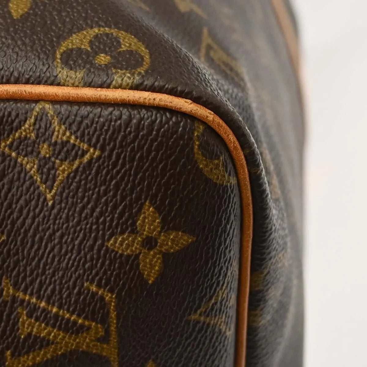 Louis Vuitton Keepall Monogram Canvas Brown Canvas Travel Bag Bag (Pre-Owned)