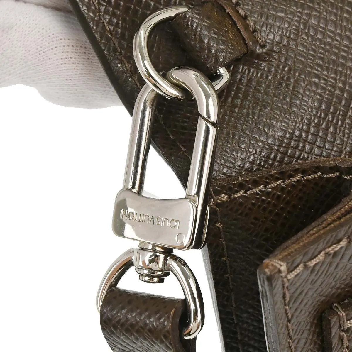 Louis Vuitton Belaia Clutch Taiga Leather Brown Leather Clutche & Pouche Bag (Pre-Owned)