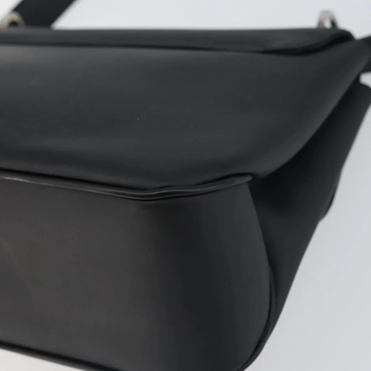 Salvatore Ferragamo Vala Leather Black Patent_Leather Shoulder Bag Bag (Pre-Owned)