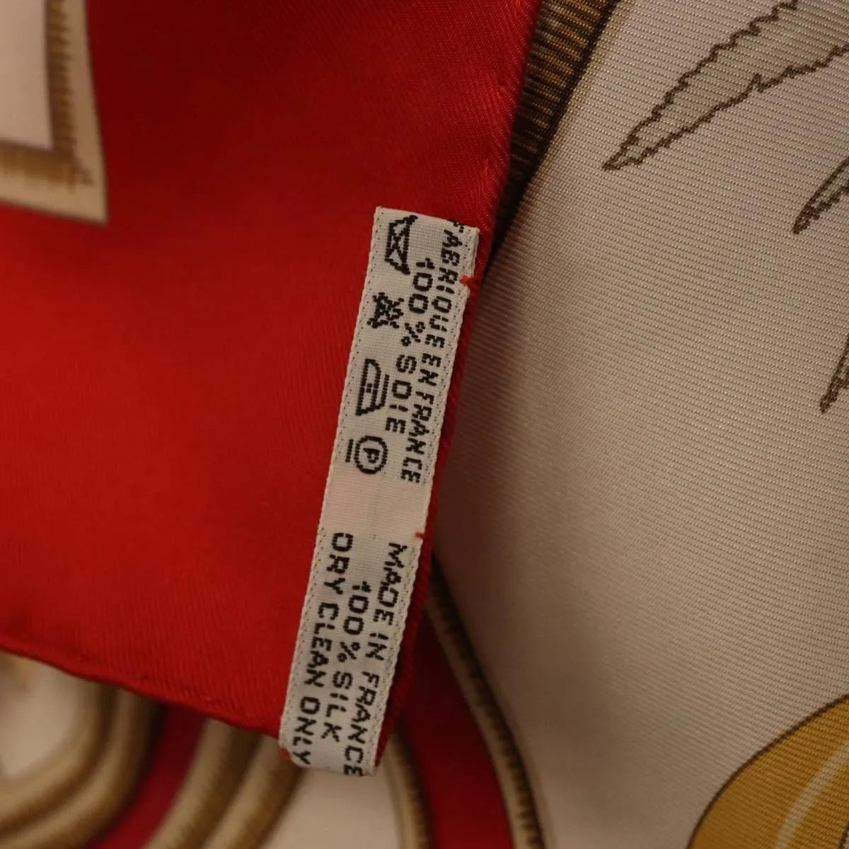 Hermes Carré 90 Silk Multicolor Red Silk Scarve & Shawl Accessory (Pre-Owned)