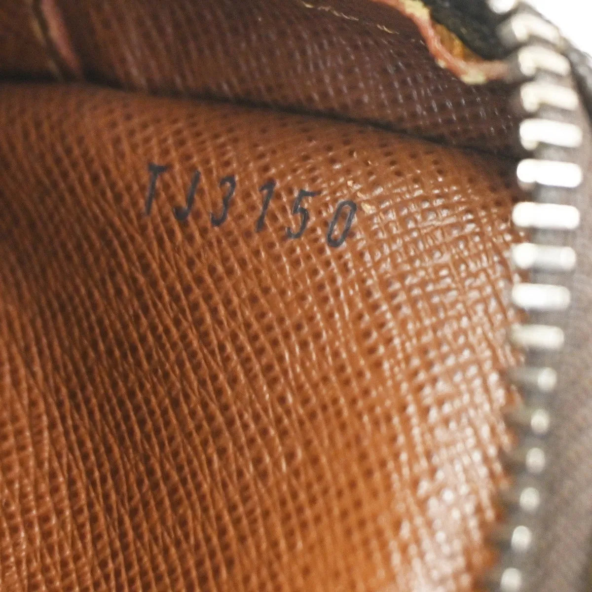 Louis Vuitton Amazone Monogram Canvas Brown Canvas Shoulder Bag Bag (Pre-Owned)