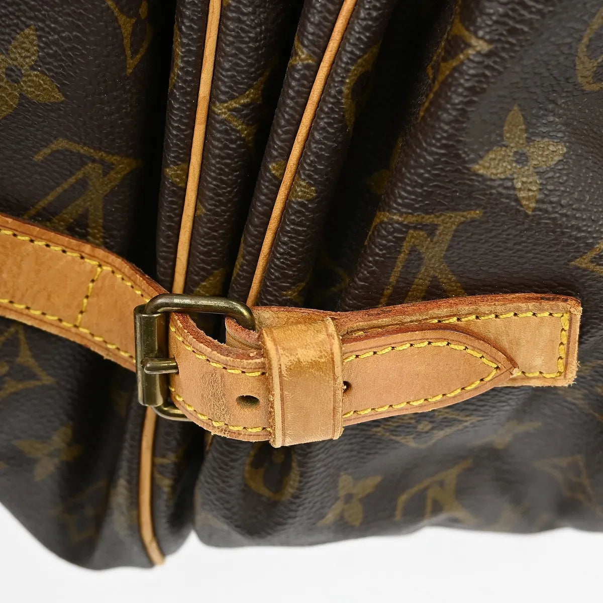 Louis Vuitton Saumur Monogram Canvas Brown Canvas Shoulder Bag Bag (Pre-Owned)