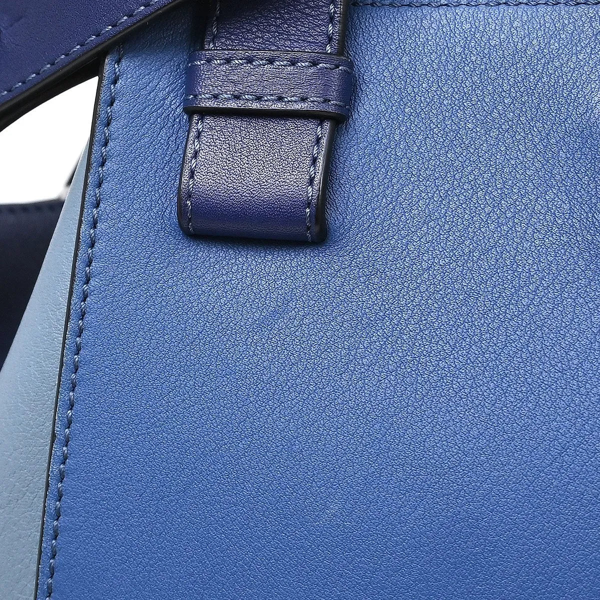 Loewe Hammock Leather Blue Leather Handbag (Pre-Owned)
