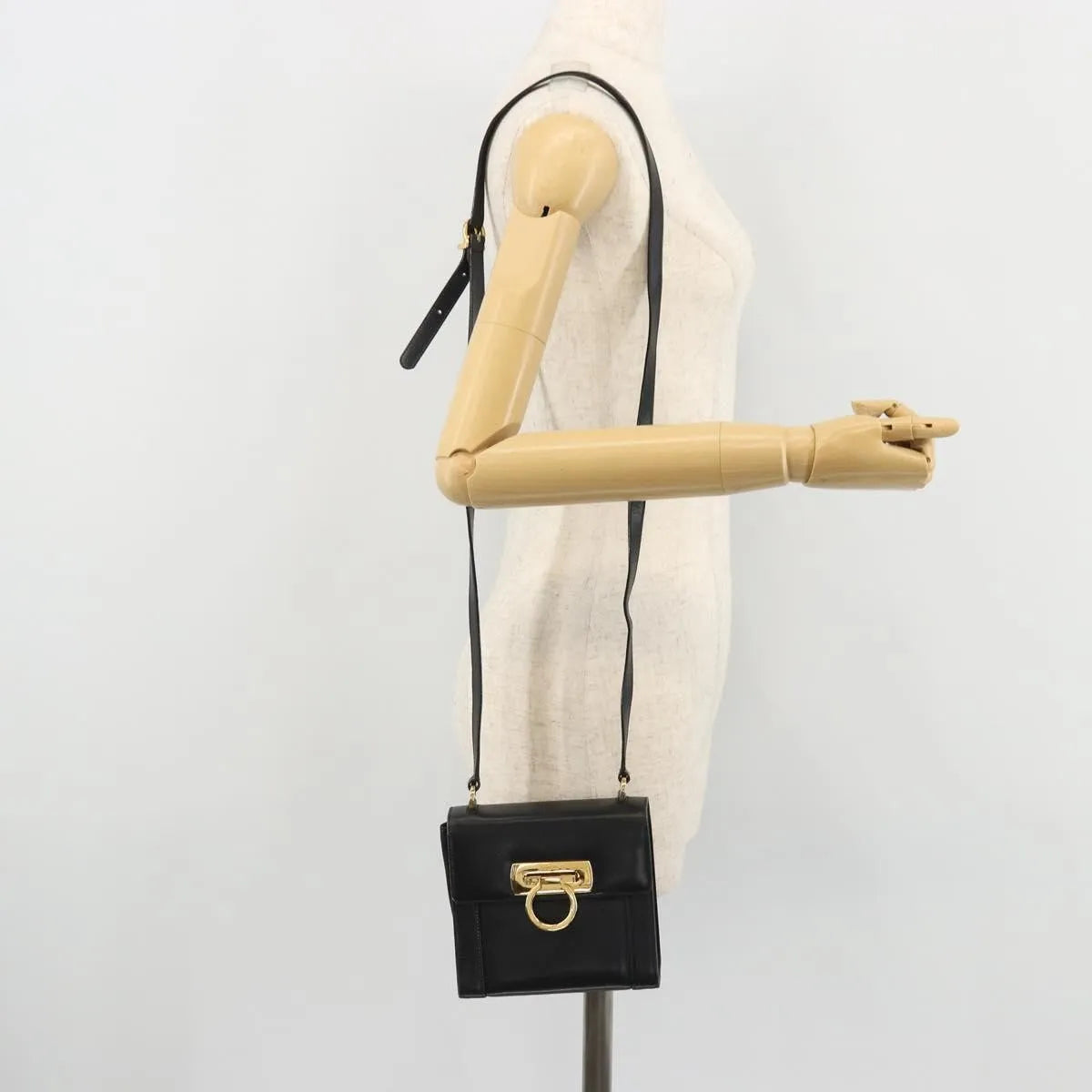 Salvatore Ferragamo Gancini Flap Leather Black Leather Shoulder Bag Bag (Pre-Owned)