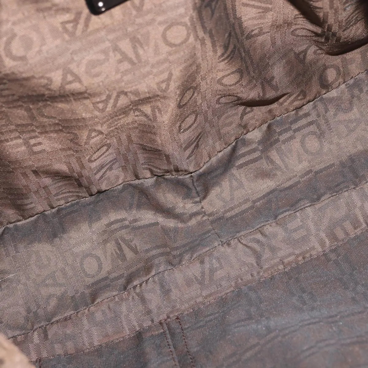 Salvatore Ferragamo Gancini Patent Leather Brown Patent_Leather Handbag (Pre-Owned)