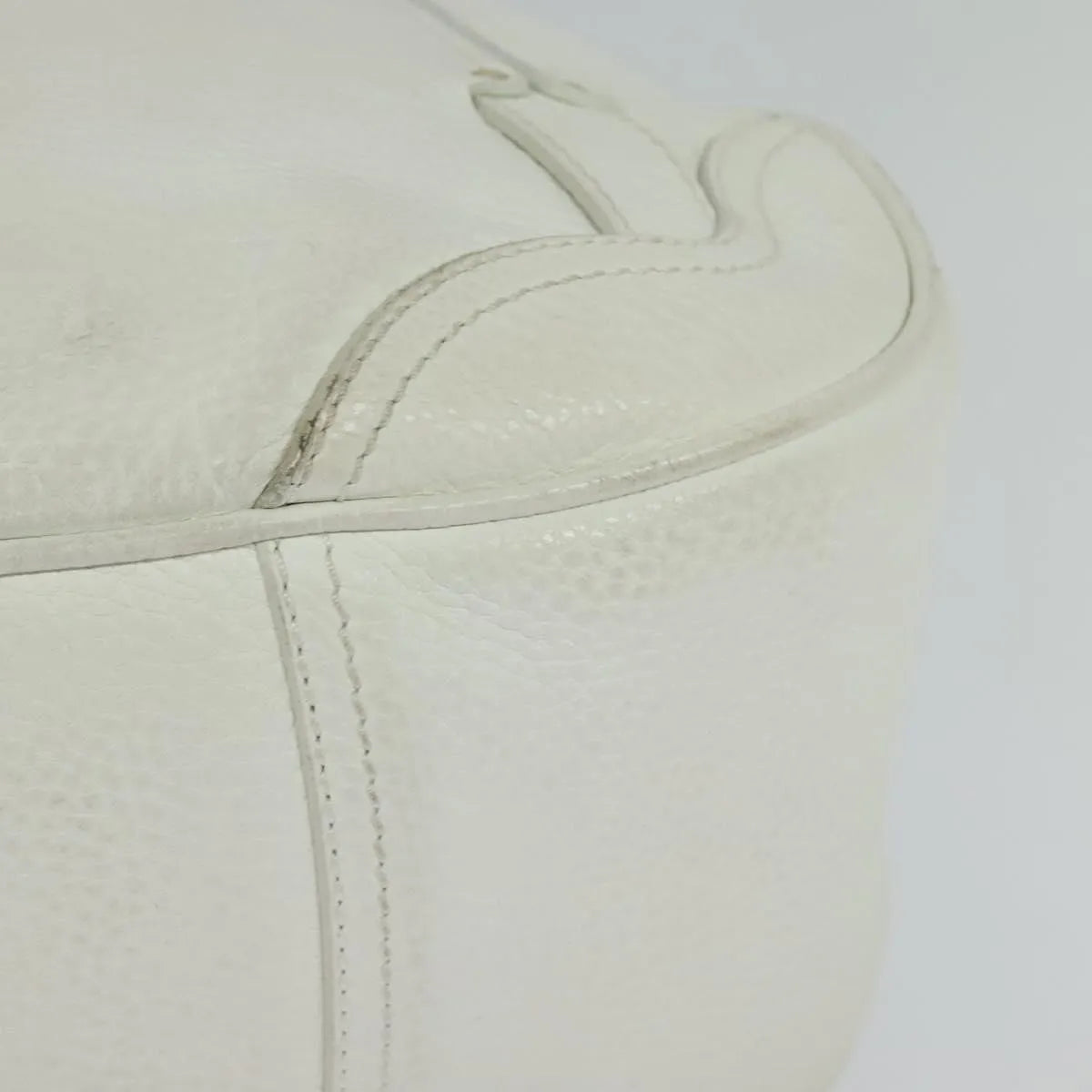 Celine Vintage Leather White Leather Handbag (Pre-Owned)