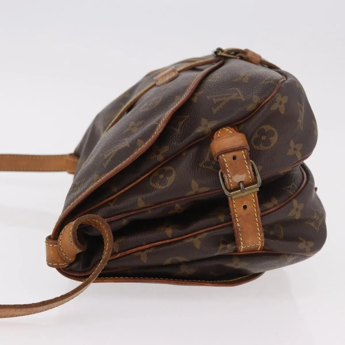 Louis Vuitton Saumur Monogram Brown Canvas Shoulder Bag Bag (Pre-Owned)