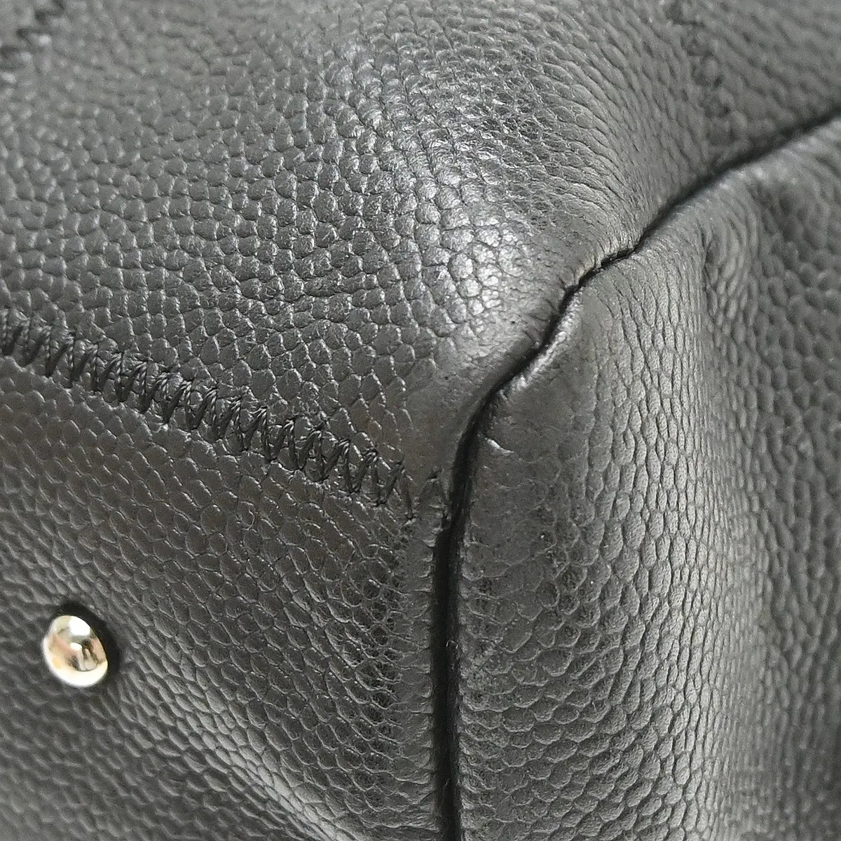 Chanel Square Stitch Cc Boston Quilted Caviar Black Leather Handbag (Pre-Owned)