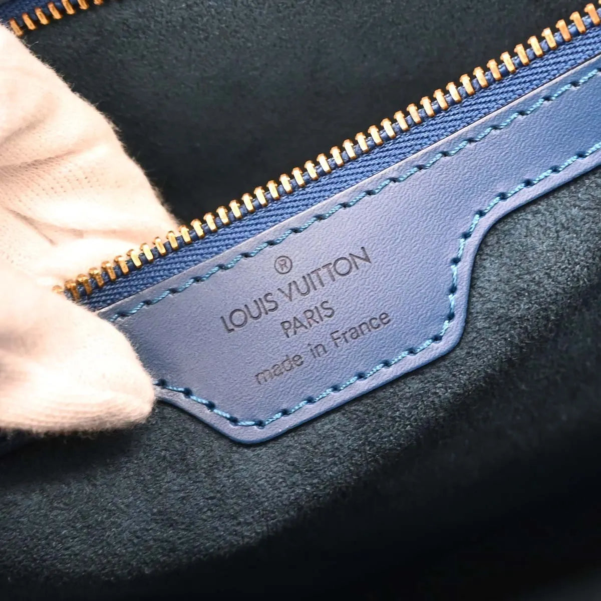 Louis Vuitton Lussac Epi Leather Blue Leather Shoulder Bag Bag (Pre-Owned)