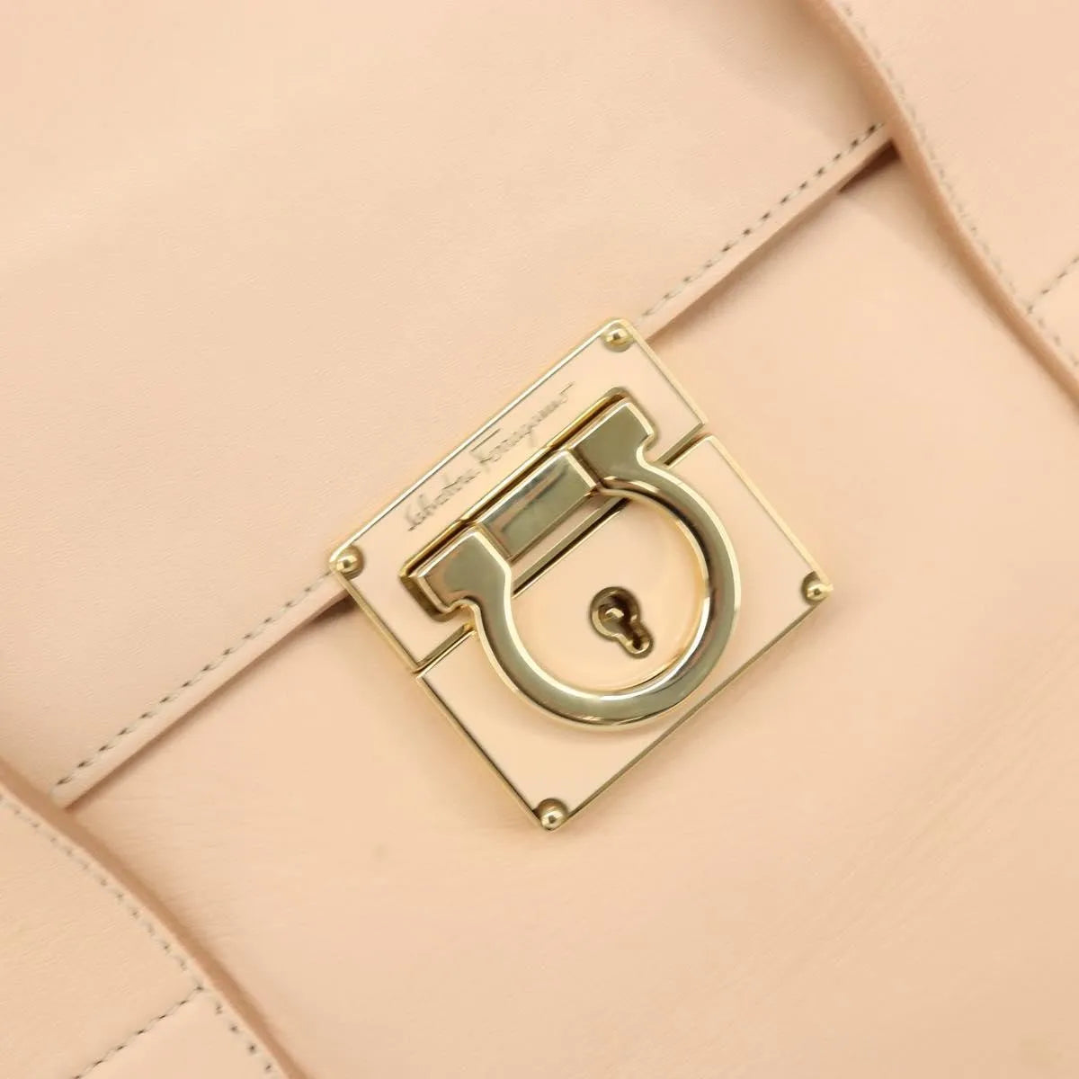 Salvatore Ferragamo Sookie Satchel Leather Pink Leather Handbag (Pre-Owned)