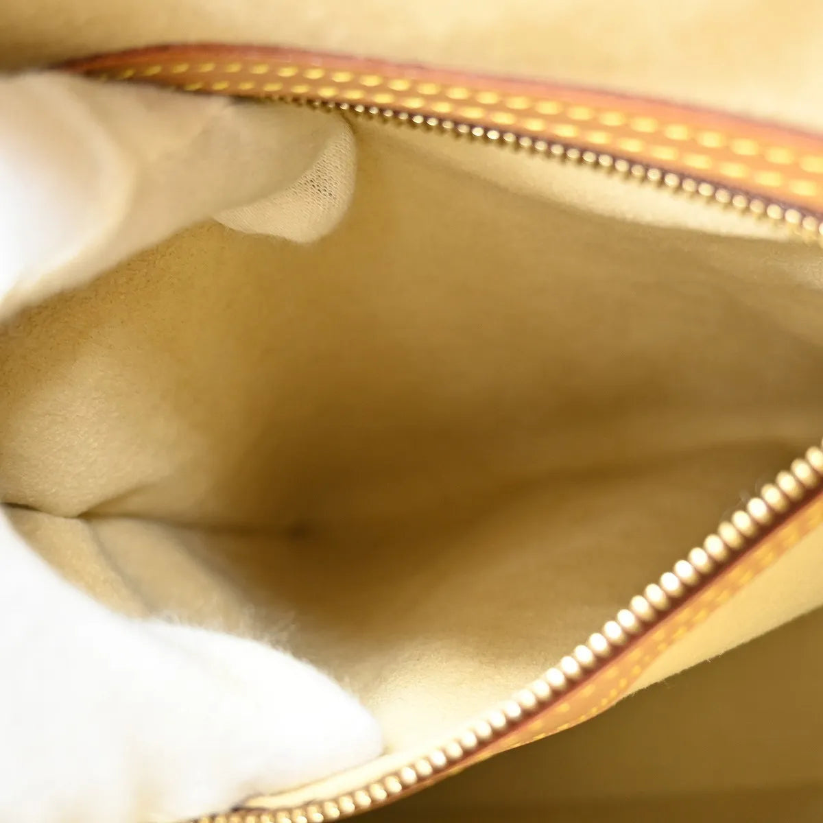 Louis Vuitton Monogram Looping Monogram Canvas Brown Canvas Shoulder Bag Bag (Pre-Owned)