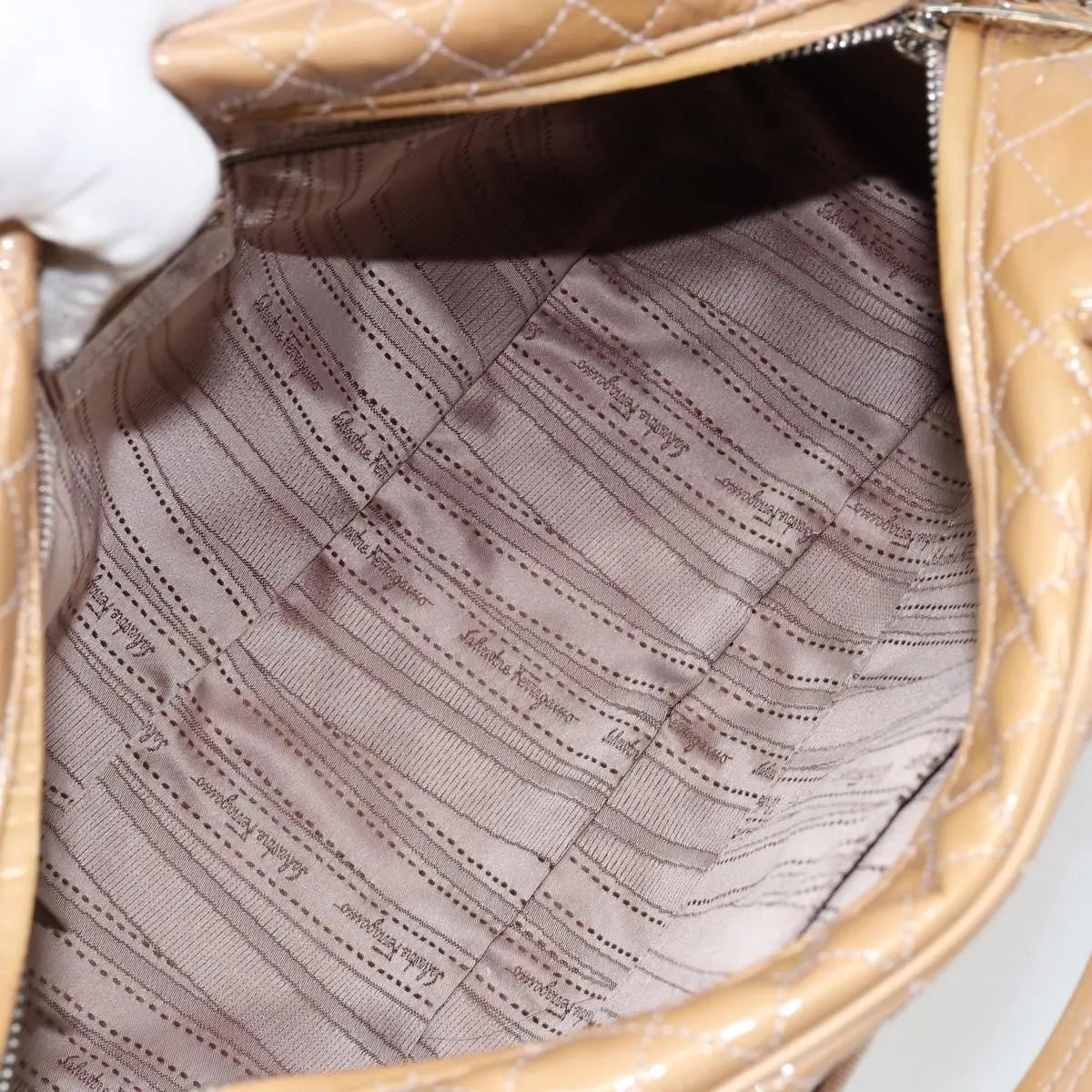 Salvatore Ferragamo Vala Patent Leather Beige Patent_Leather Handbag (Pre-Owned)