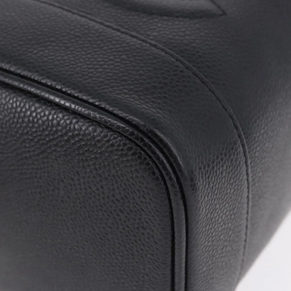 Chanel Vintage Timeless Vanity Case Caviar Black Calfskin Handbag (Pre-Owned)