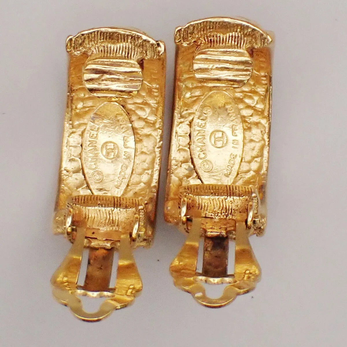 Chanel Vintage Cc Round Drop Clip-On Metal Gold Gold_Plated Earrings Jewelry (Pre-Owned)