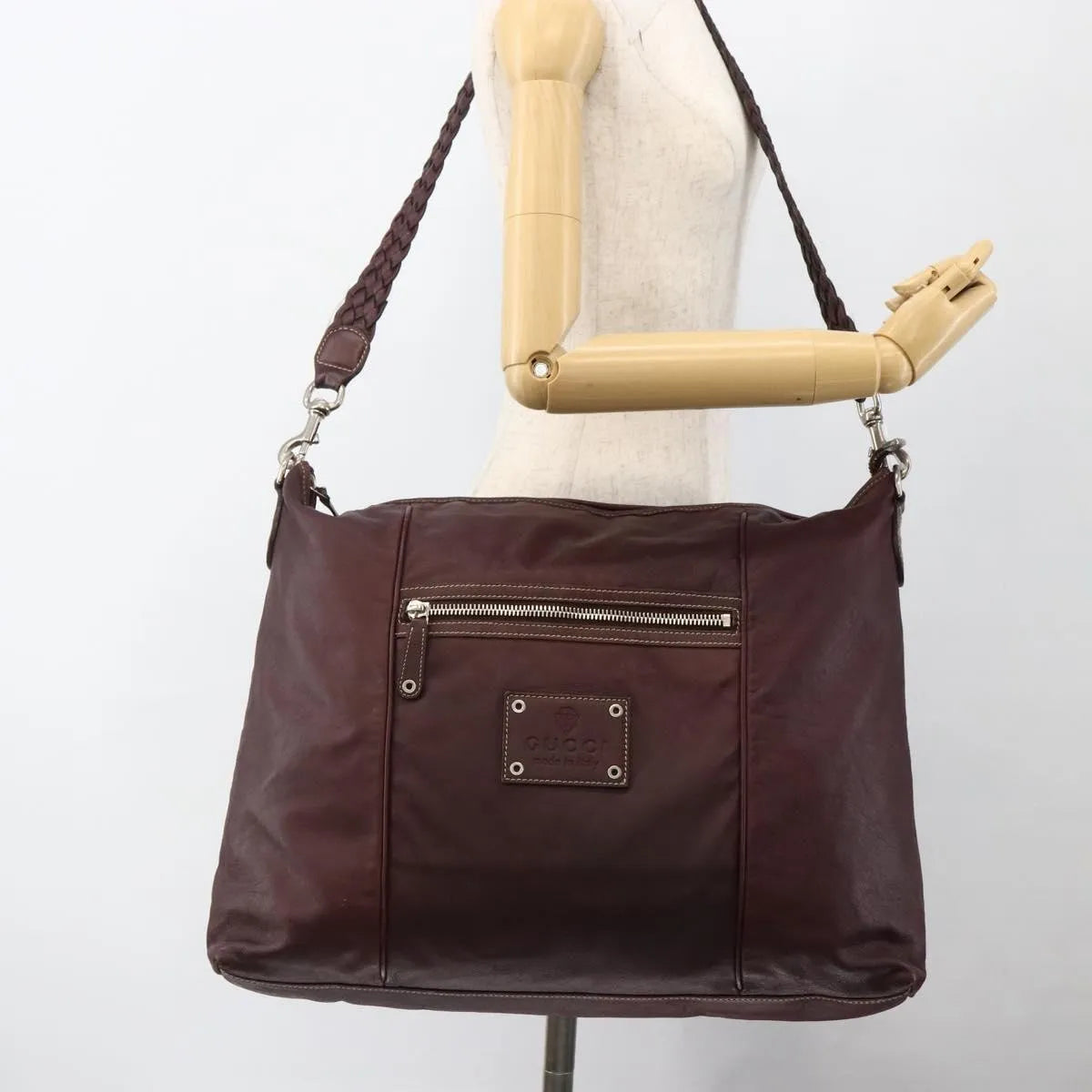 Gucci Logo Crest Messenger Leather Burgundy Leather Shoulder Bag Bag (Pre-Owned)